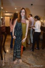 Suzanne Roshan at Farah Ali Khan store 1st anniversary in Bandra, Mumbai on 22nd Oct 2011 (77).JPG